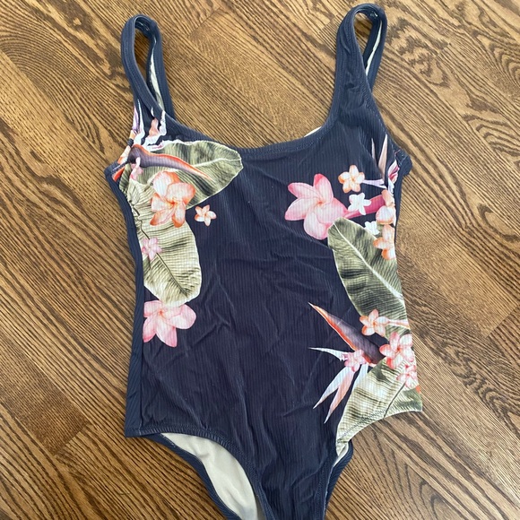 One Piece Swim Suit - Picture 2 of 6